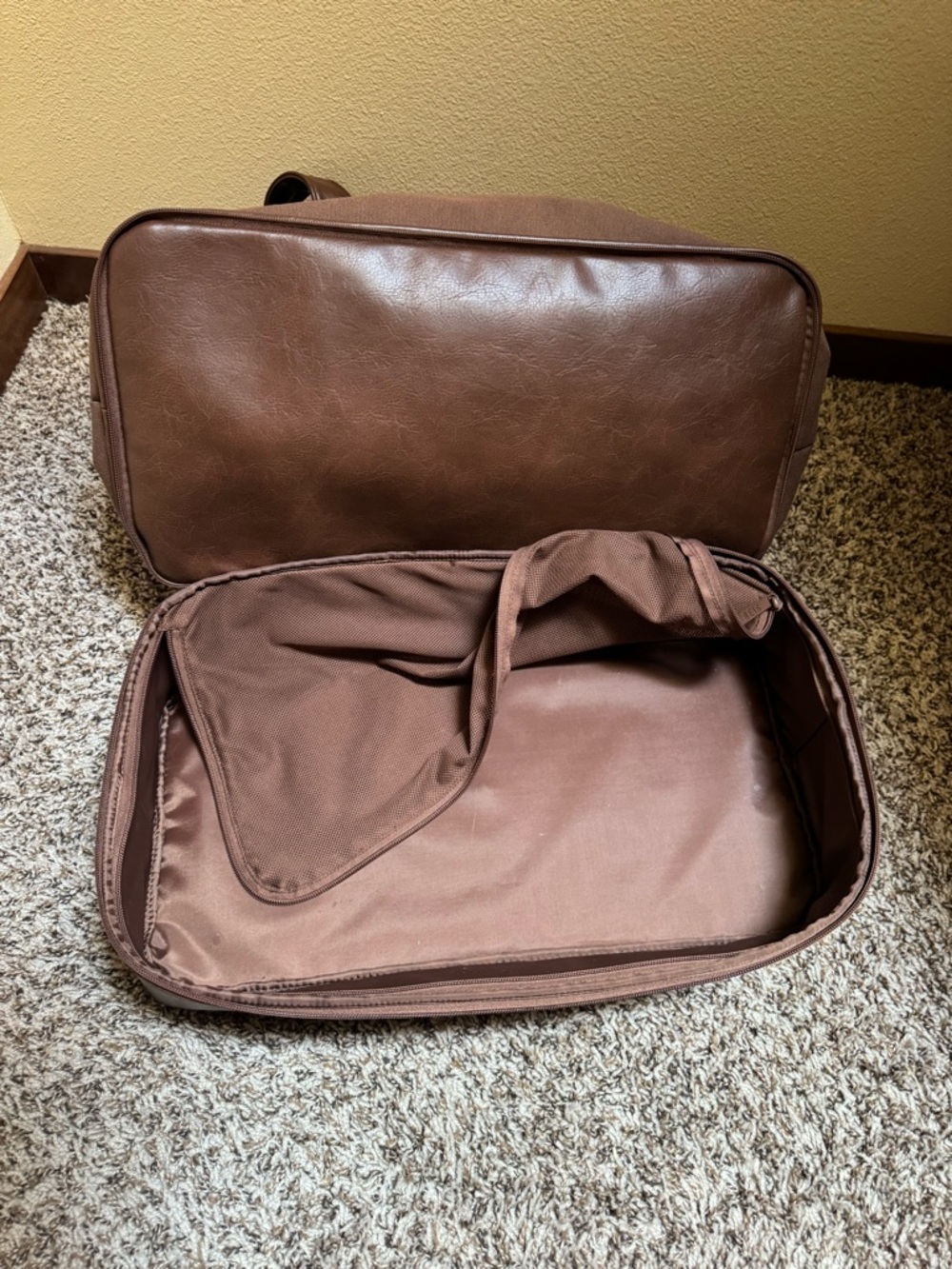 BEIS Weekender Bag - Picture 13 of 14